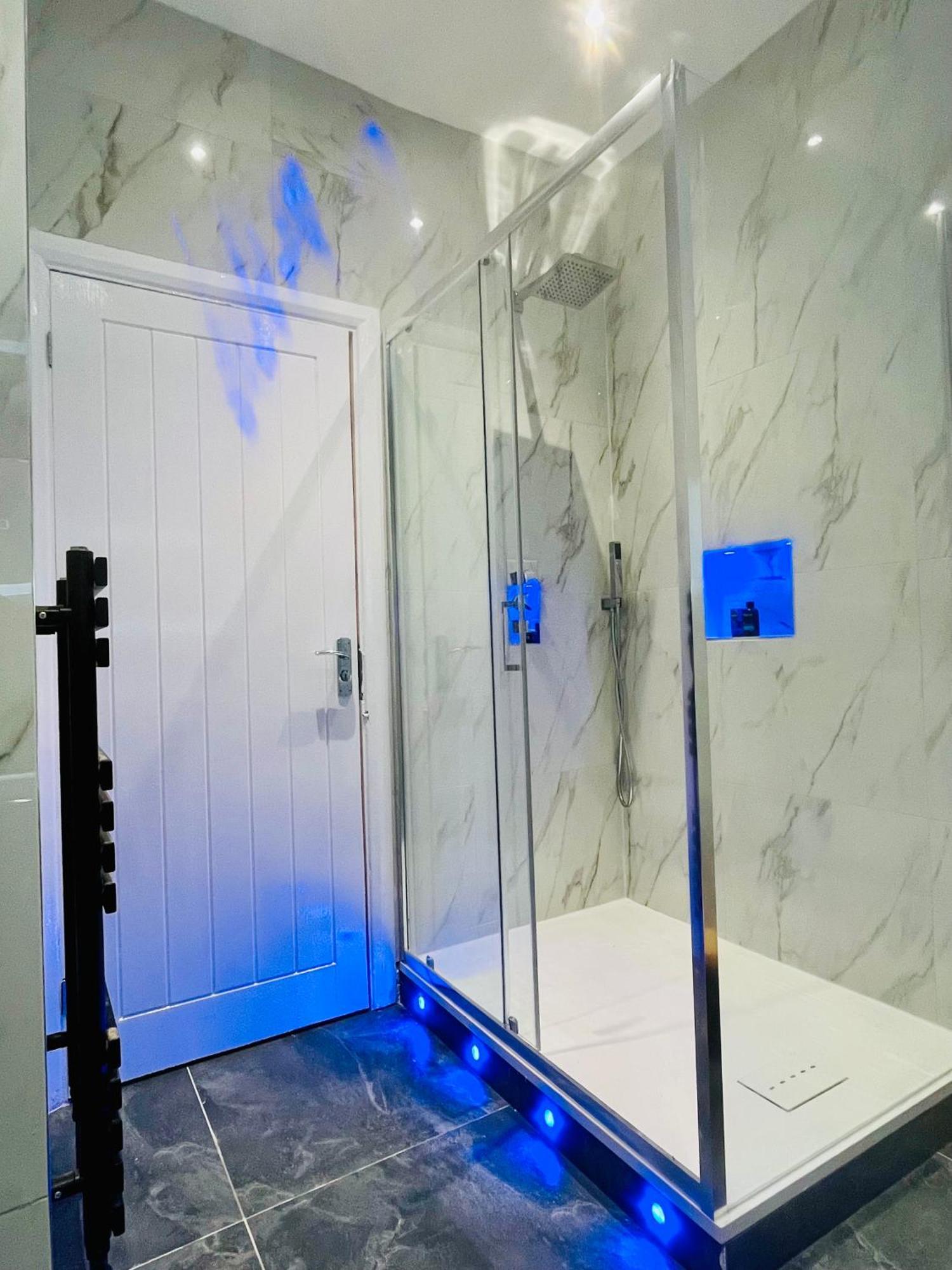 Modern Flat With Garden- 10Min Uber To Harry Potter Studios Watford  Extérieur photo